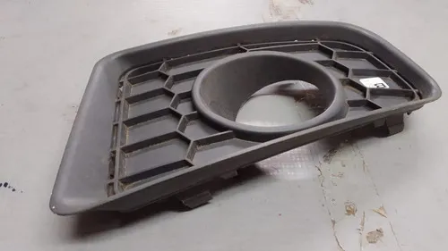 Moldura Farol De Milha Direito Renault Sandero 12... 24784