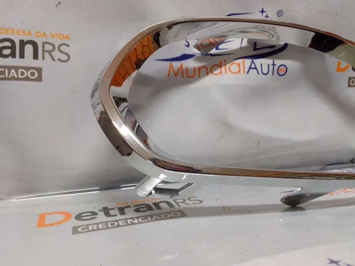 Moldura Cromada Lado Direito Farol Milha Toro   11832