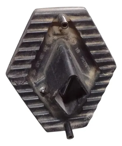 Emblema Grade Dianteira Renault Clio 03/12 30716 Prateado