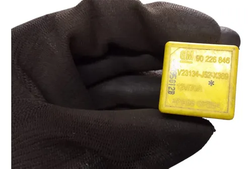 Relé Motor Ventoinha Astra Vectra Corsa Zafira 94/12 30510