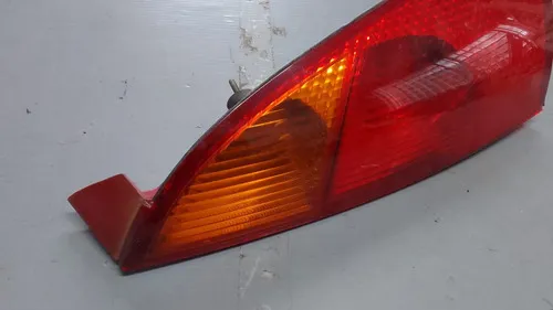 Lanterna Traseira Esquerda Ford Focus 01/08 C/detalhe 24728