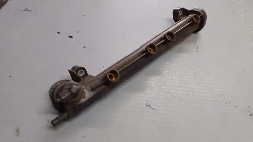 Flauta Bico Injetor Volkswagen Golf 1.6 2001/2006   24446