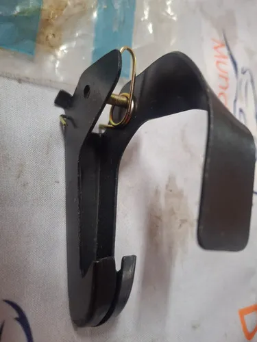 Trava Segurança Capuz Chevette 73 A 82  09307919 29529