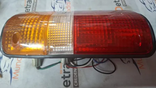 Lanterna Traseira Le Hilux Srv 2002 / 2004 Pick-up