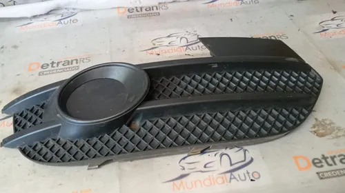 Grade Moldura Farol De Milha Direita Audi Q3 2013.. 26921 - Direito