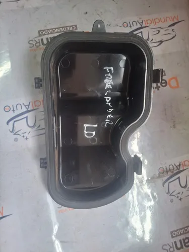 Tampa Vedação Farol Ld  Freelander 07/11 29465 Direito/passageiro