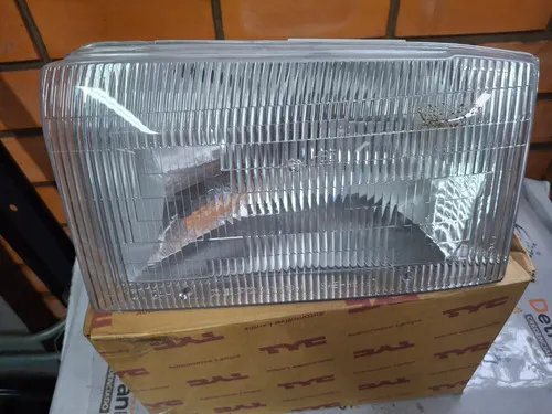 Farol F250 1999 2000 2001 2002 Tyc  Le