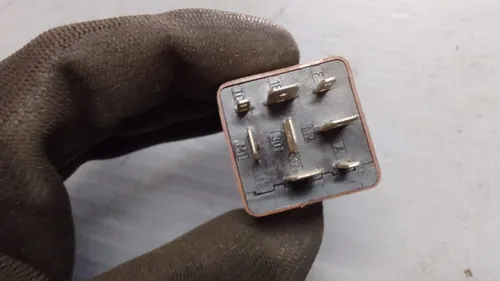 Relé Trava Elétrica Gol Parati Santana Voyage 95... 30518