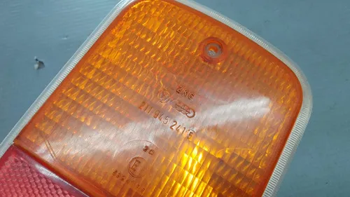 Lente Lanterna Traseira Kombi 76/97 30325 Tricolor