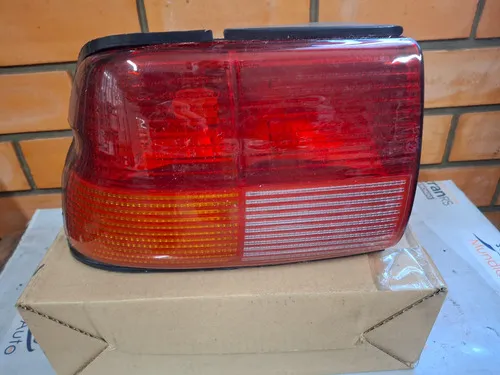 Lanterna Traseira Escort Zetec Hatch 1997 A 2002 Esquerda Esquerdo/motorista Tricolor