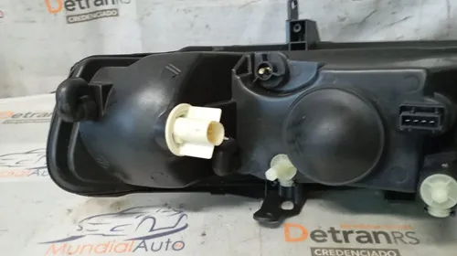 Farol Gm  Vectra Ld 1999 00 01 02 03 04 05 M. Negra 26468