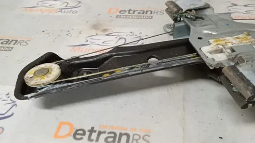 Máquina Vidro Elétrica Dianteira Esquerda Gm Spin 2013 A 23