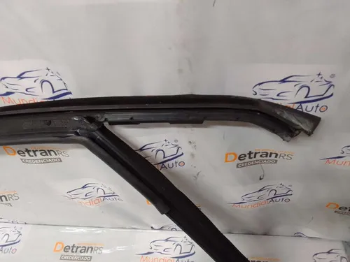 Canaleta Porta Dianteira Esquerda Fiat Toro  11529