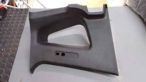 Acabamentos Coluna Traseira Direita Fiat Strada 2020... 7429