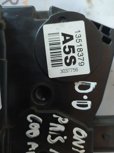 Fechadura Porta Dianteira Direita Gm Onix Cobalt Spin 10907
