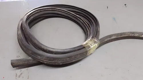 Borracha Porta Dianteira Direita Kwid 2018... 25064