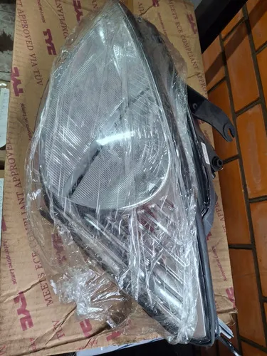 Farol Ford Focus 1998 / 2003 Simples Tyc Ld 26445