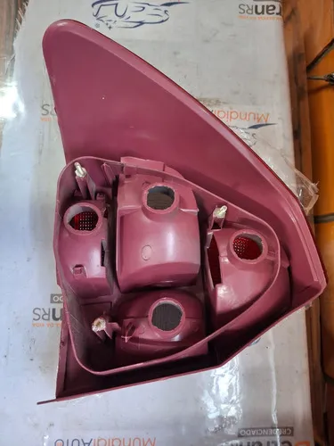 Lanterna Fiesta Sedan 2000 / 2003 Bicolor