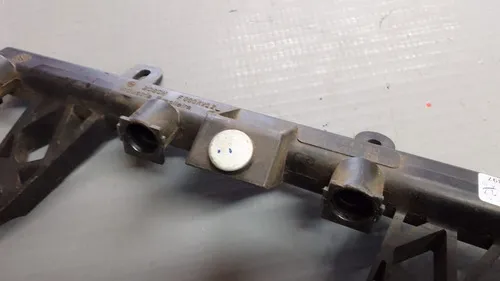 Flauta Bico Injetor Peugeot 206 207 06 Até 12   24397