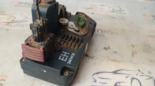 Fechadura Tras Direita Meriva Corsa Montana 02 A 2010 26941