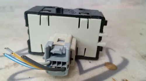 Botão Sensor Estacionamento E Park Sandero Logan 26829