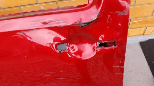 Porta Dianteira Esquerda Nissan Frontier 2008/2014 Detalhe