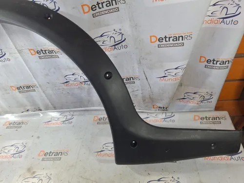 Moldura Para-lama Traseira Direita  Fiat Strada 04/... Preto