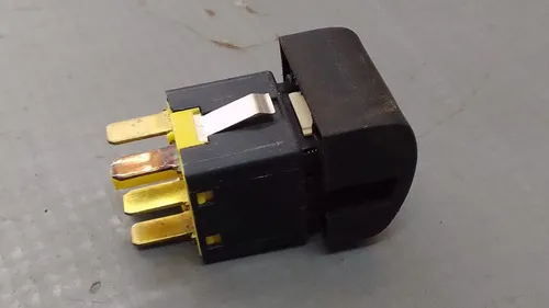 Botão Desembaçador Vidro Traseiro Vectra 97/99  24811