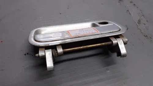 Maçaneta Externa Dianteira Direita Corsa 1994/1999   24300