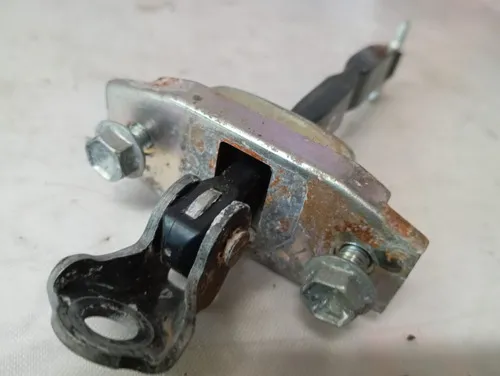 Limitador Porta Traseira Direita Toyota Hilux 2005/... 26058