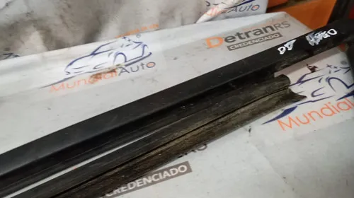 Pestana Interna E Externa Canaleta Fiat Argo D D 26668 Preta