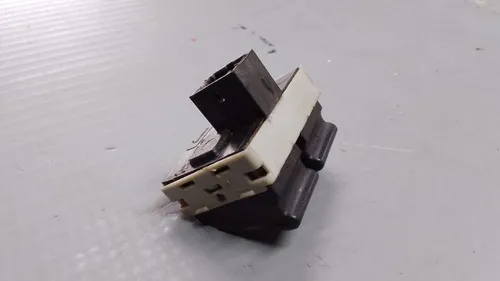 Botão Vidro Elétrico Fox Crossfox Spacefox 2 Estágios 24686